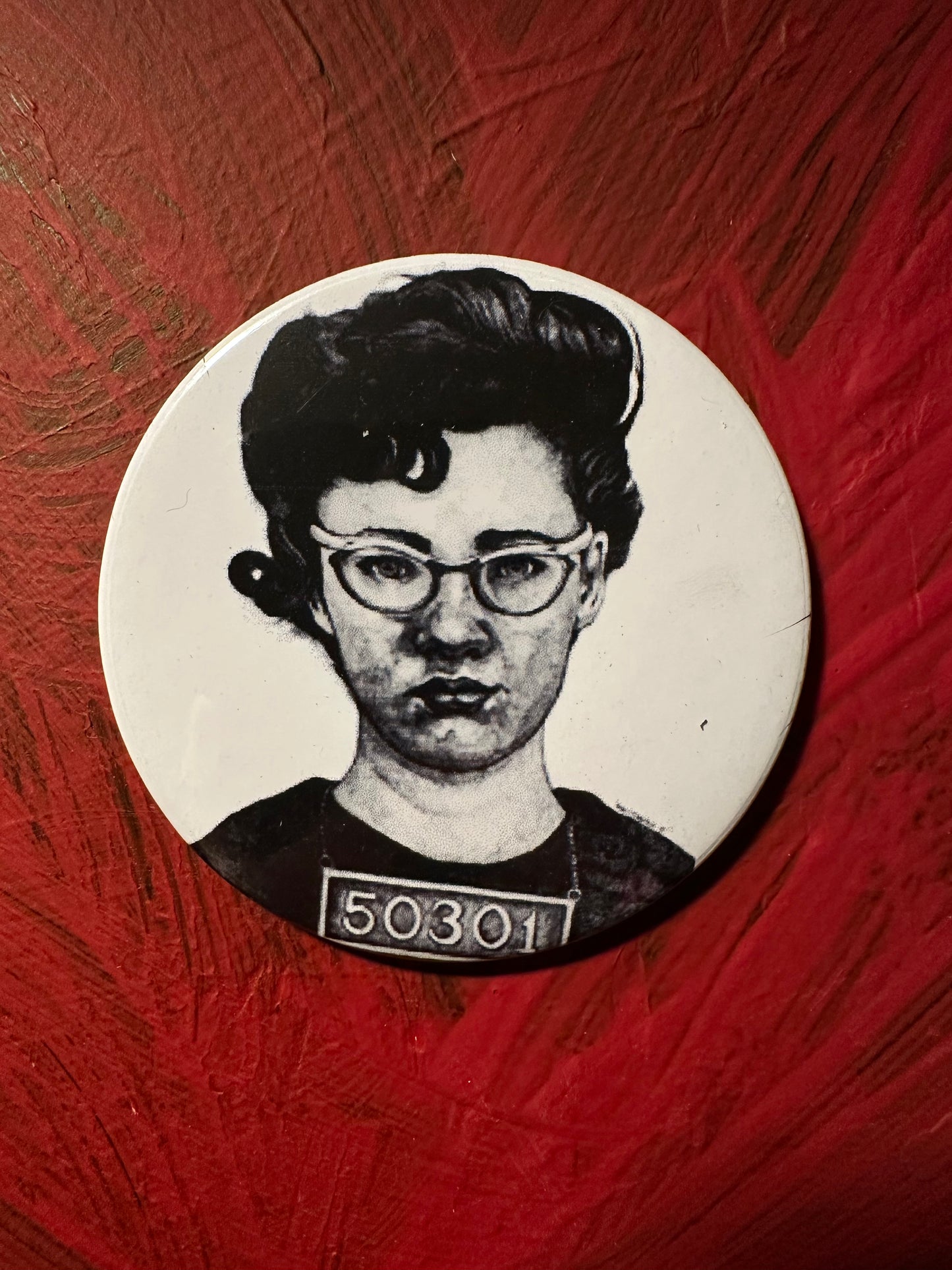 She Was Seen – June M. Allen / 50301 – Fridge Magnet
Hand-drawn Portrait of a Forgotten Woman (1963)